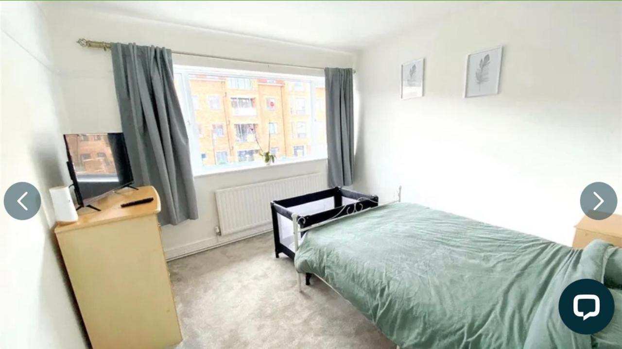 4 Bedroom Property Which Sleeps 8 Very Close To The Harry Potter Studio And Watford Junction Eksteriør bilde